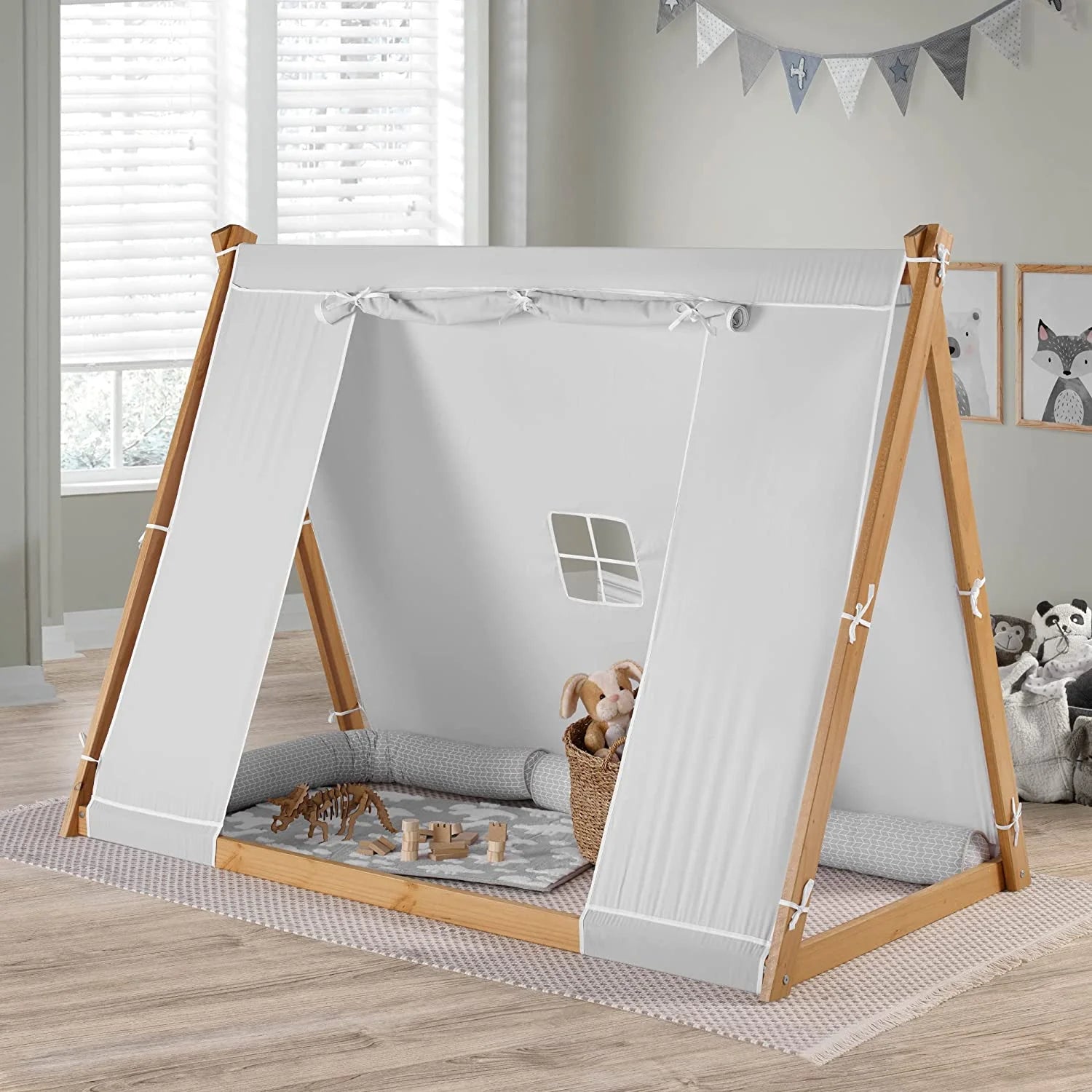 Twin Floor Bed with Natural Frame D961