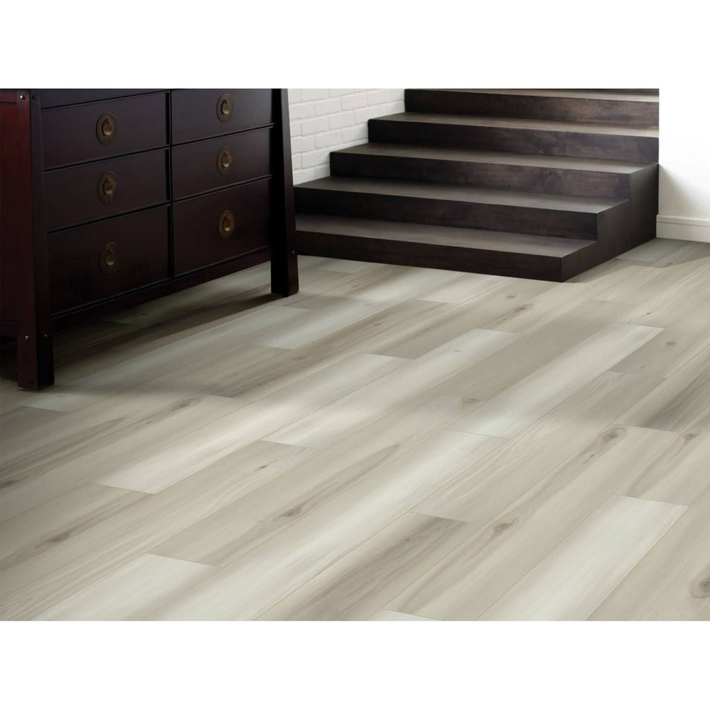 Natural Maple Luxury Vinyl Plank Y132