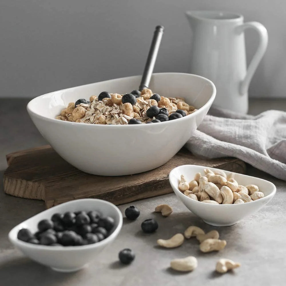 White 36 Ounce Porcelain Serving Bowls, Set of 4 U8052