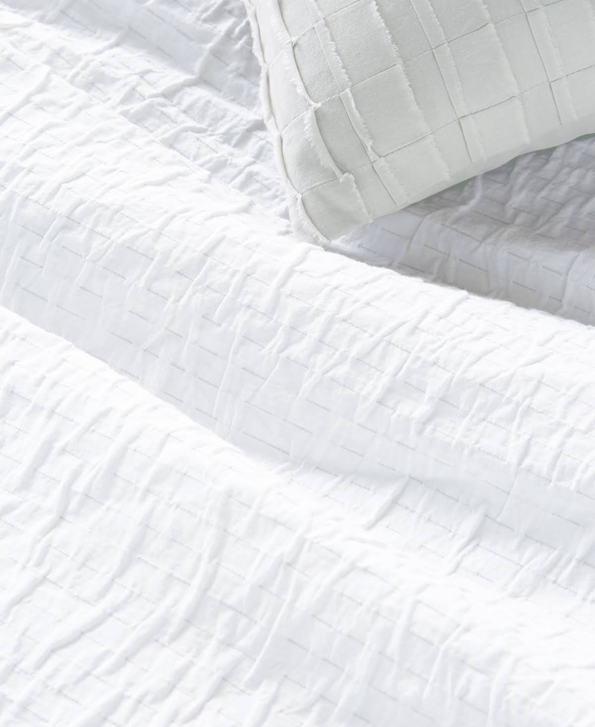 White King Crinkle Duvet Cover T582342