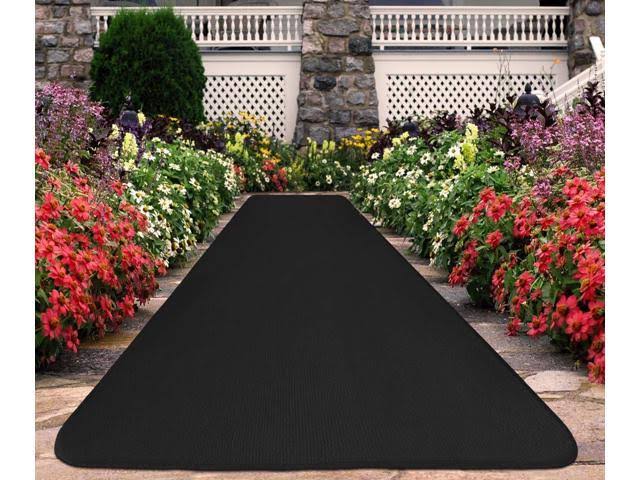 Outdoor Carpet Runner - Black - 4 Feet x 25 Feet Q214