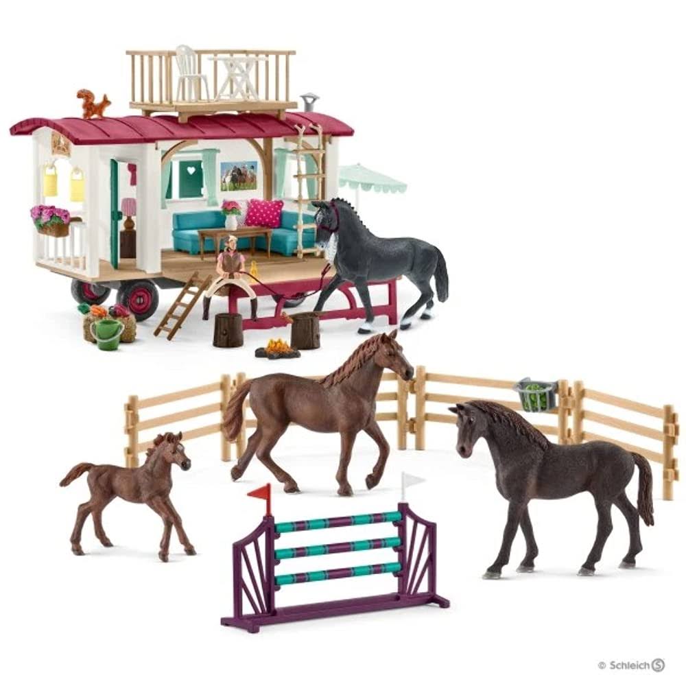 Horse Club: Secret Training at The Caravan I4911