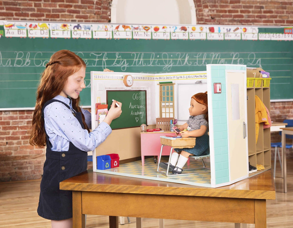 School Room for 18 in Dolls P630