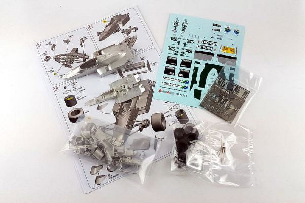 White Metal Car Kit Scale 1:43 Y74735