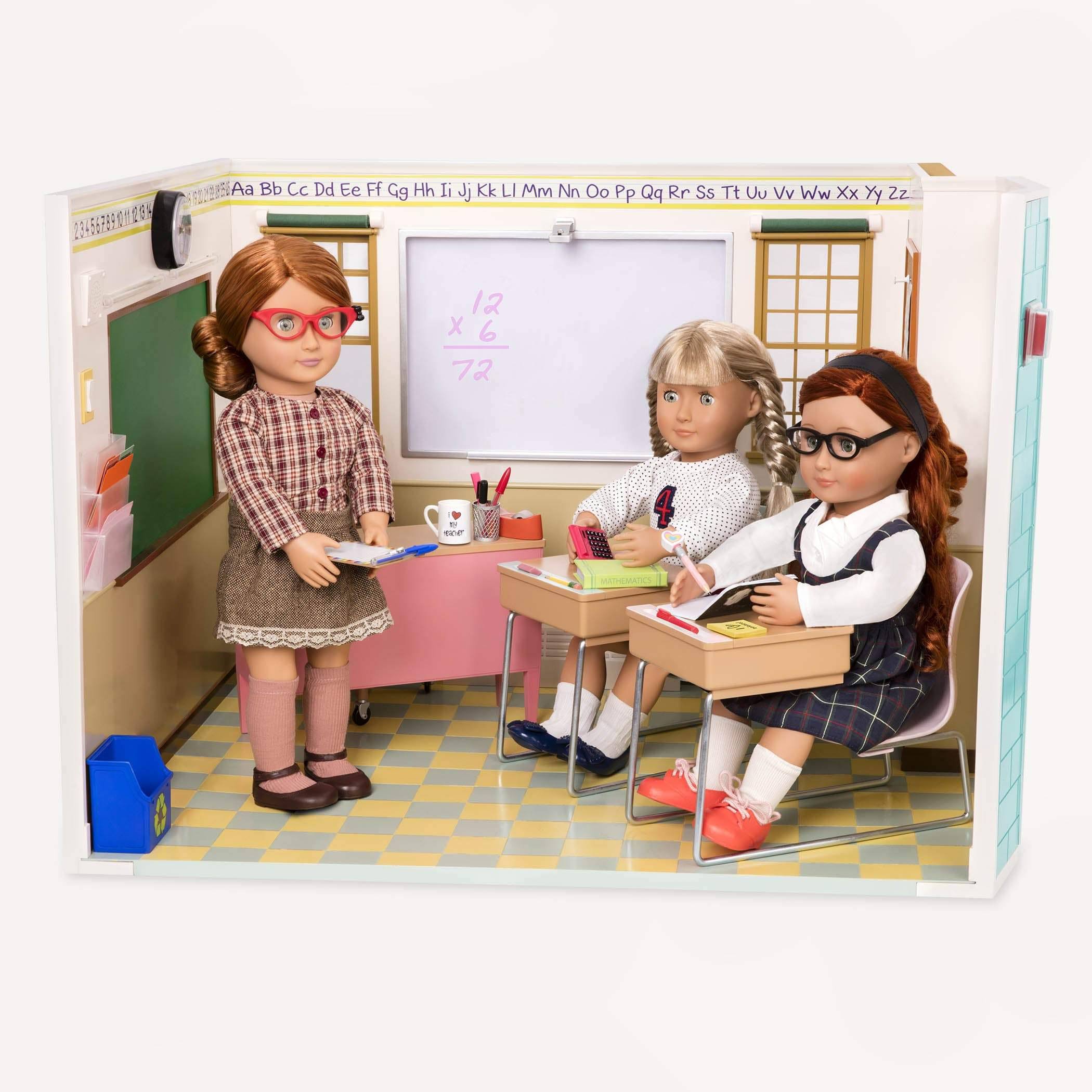 School Room for 18 in Dolls P630