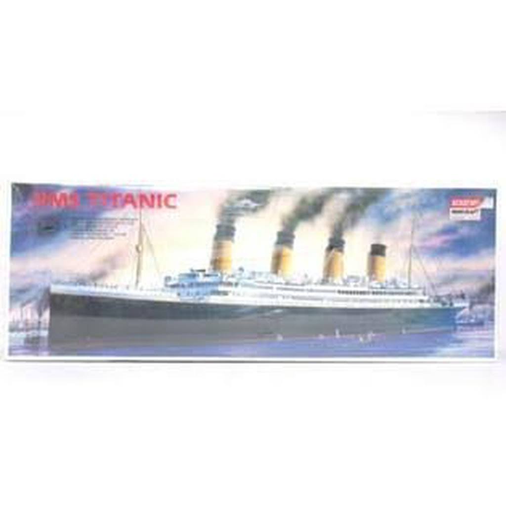 1/350th RMS Titanic Ship Model Kit with Display Stand K8604