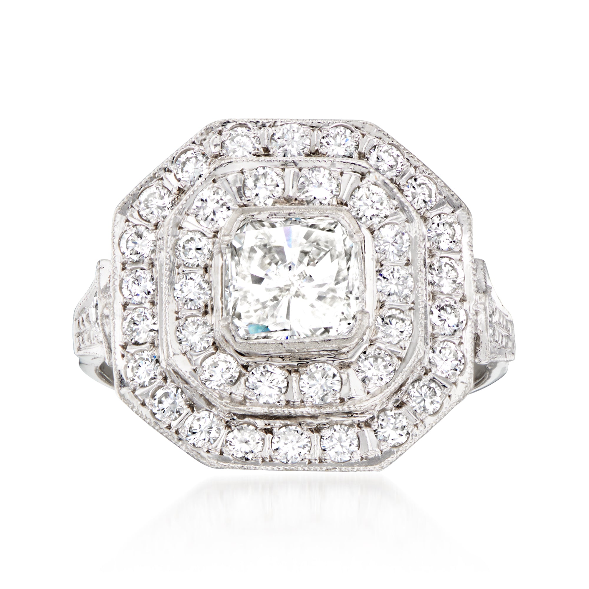 Vintage Diamond Ring in Platinum R695384