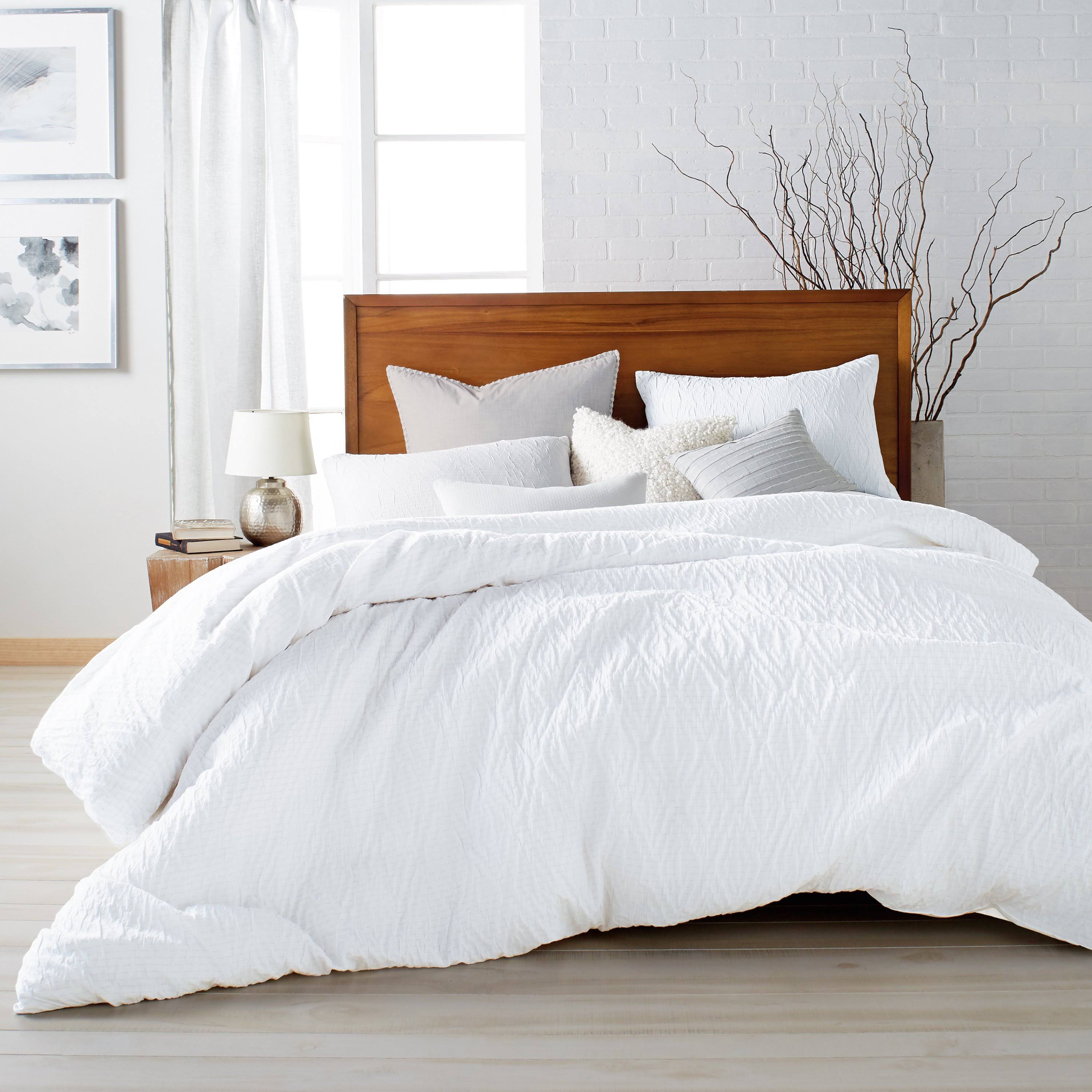 White King Crinkle Duvet Cover T582342